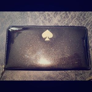 Kate Spade Black Glitterbug Wallet! 🖤